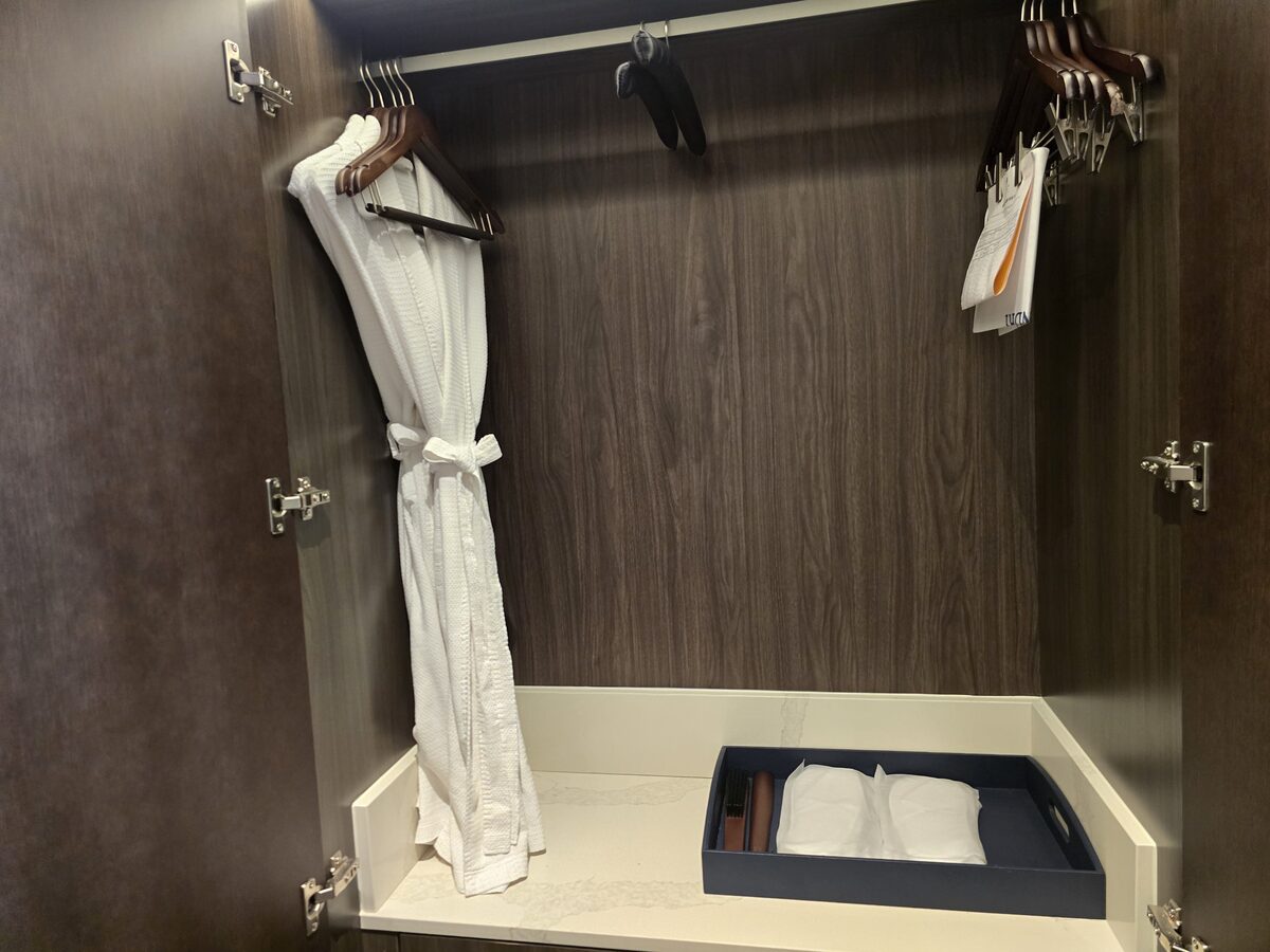 Hotel bathrobes and slippers at DoubleTree Pangyo