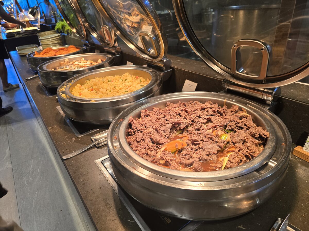 Korean breakfast bulgogi at DoubleTree Pangyo