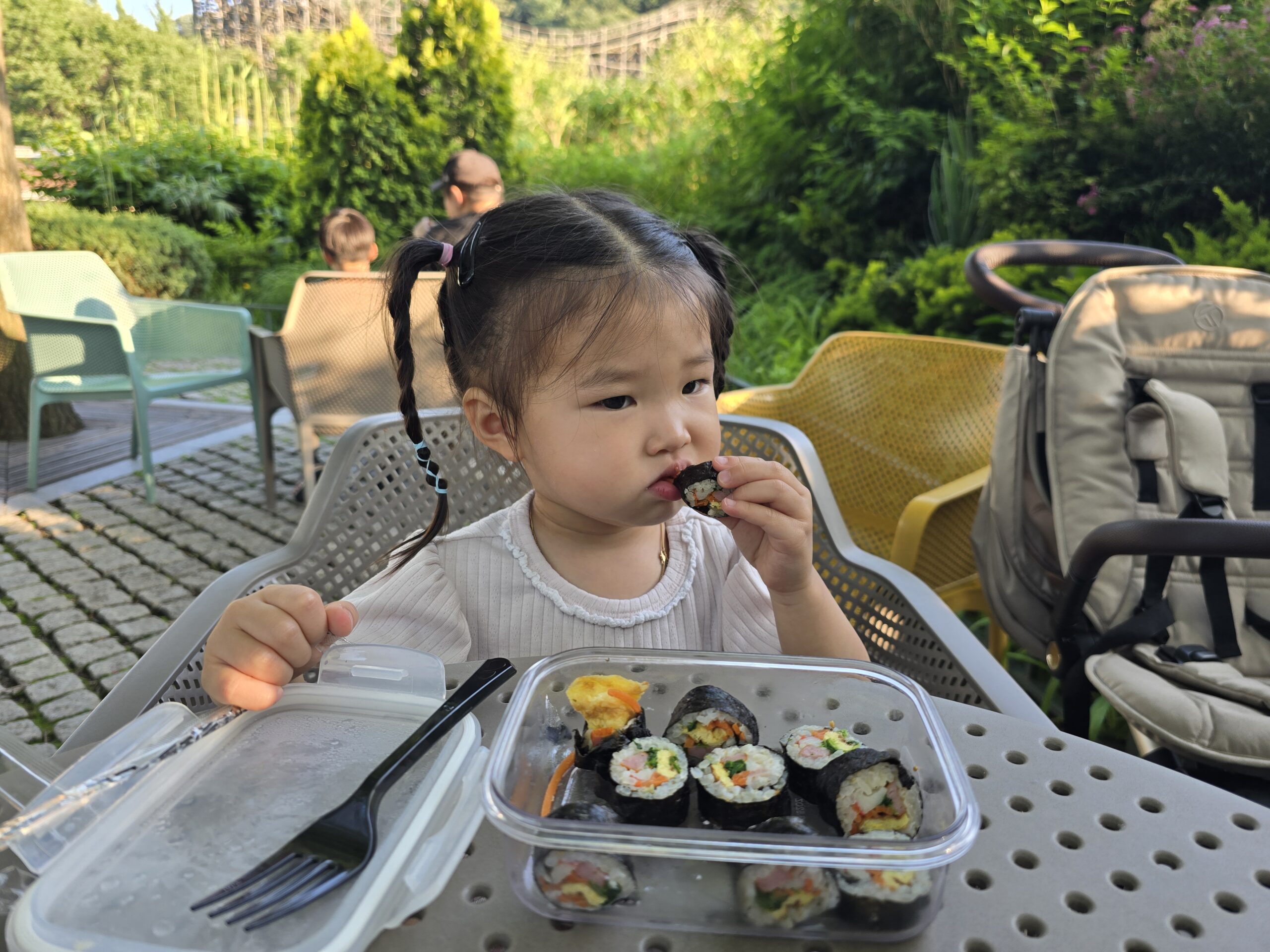 Picnic at Everland