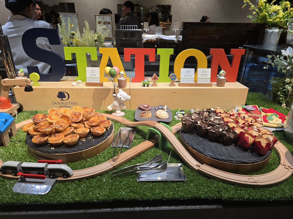 Kids Station breakfast at DoubleTree Pangyo