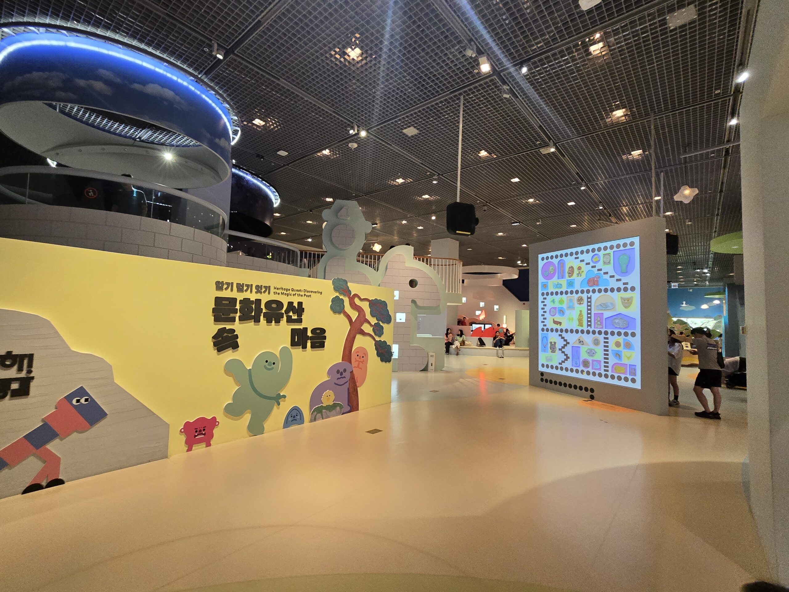 Children's Museum interior — wide view of exhibition hall