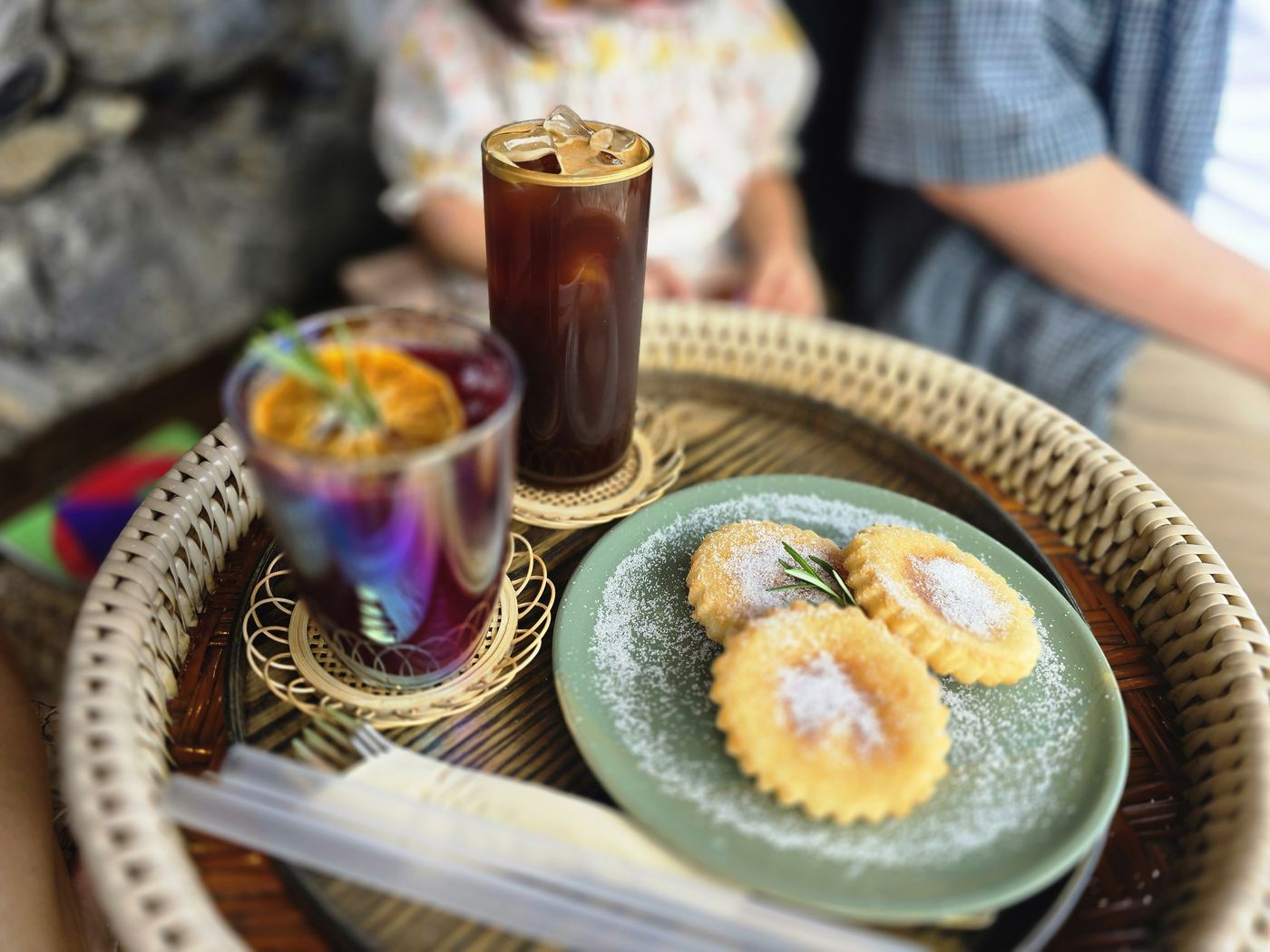 ChoGaHeon drinks and cookies on rattan tray