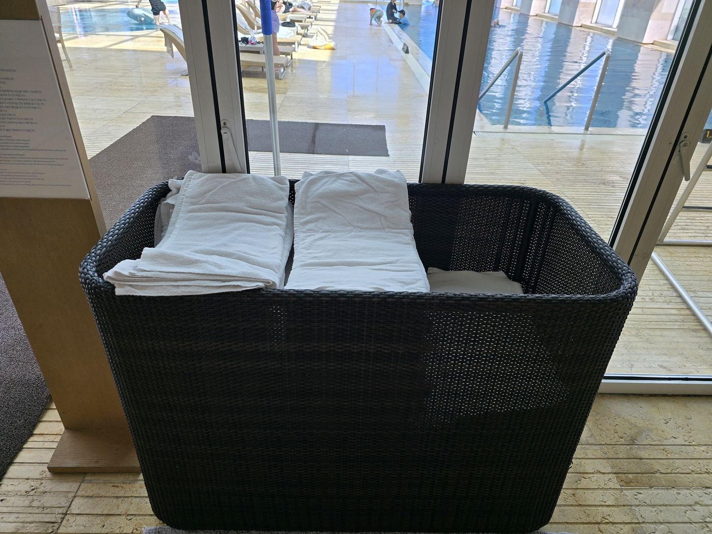 Haevichi pool towel rental