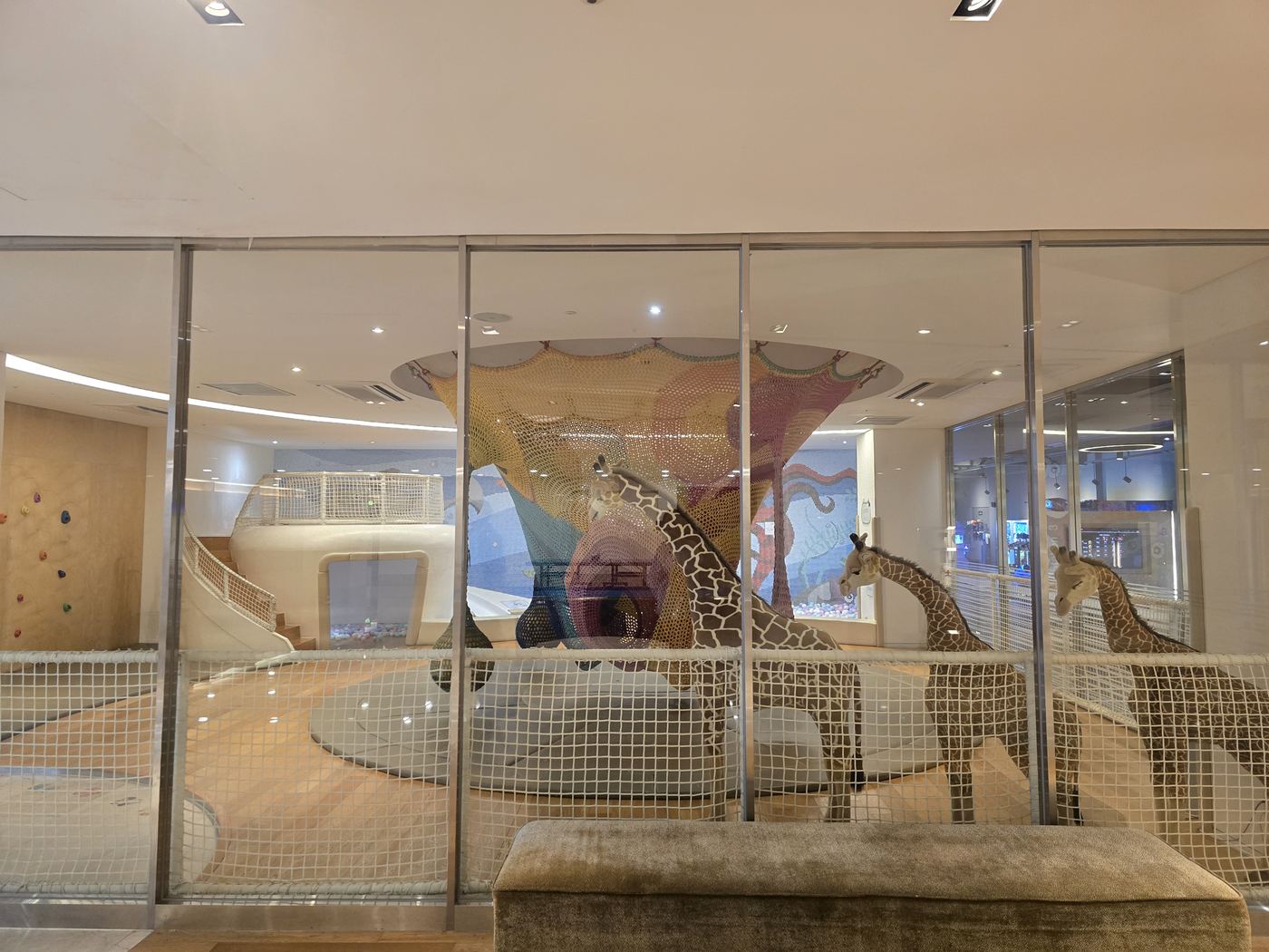 Haevichi Hotel B1F kids playroom