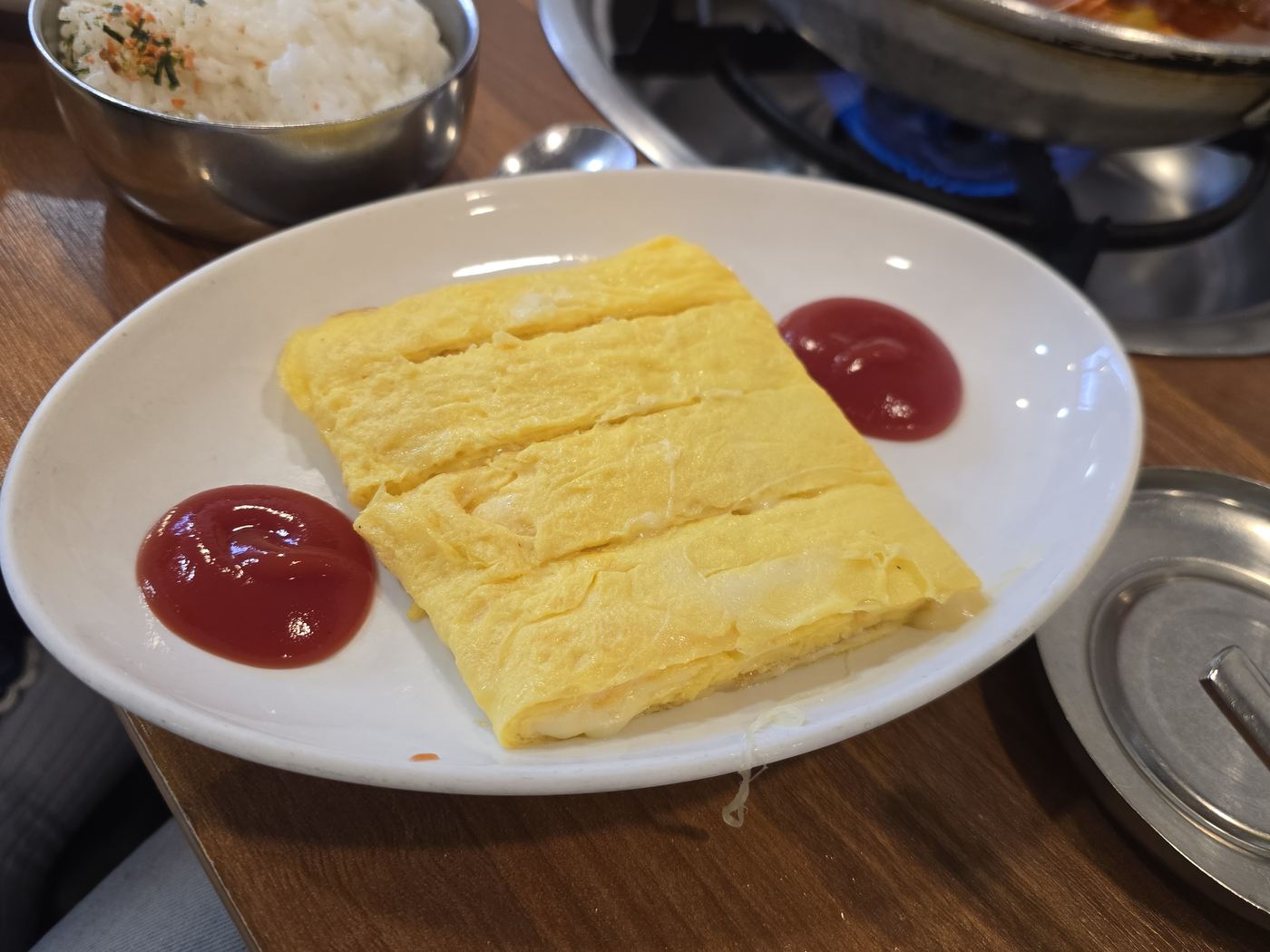 Korean lunch set near Anguk Station