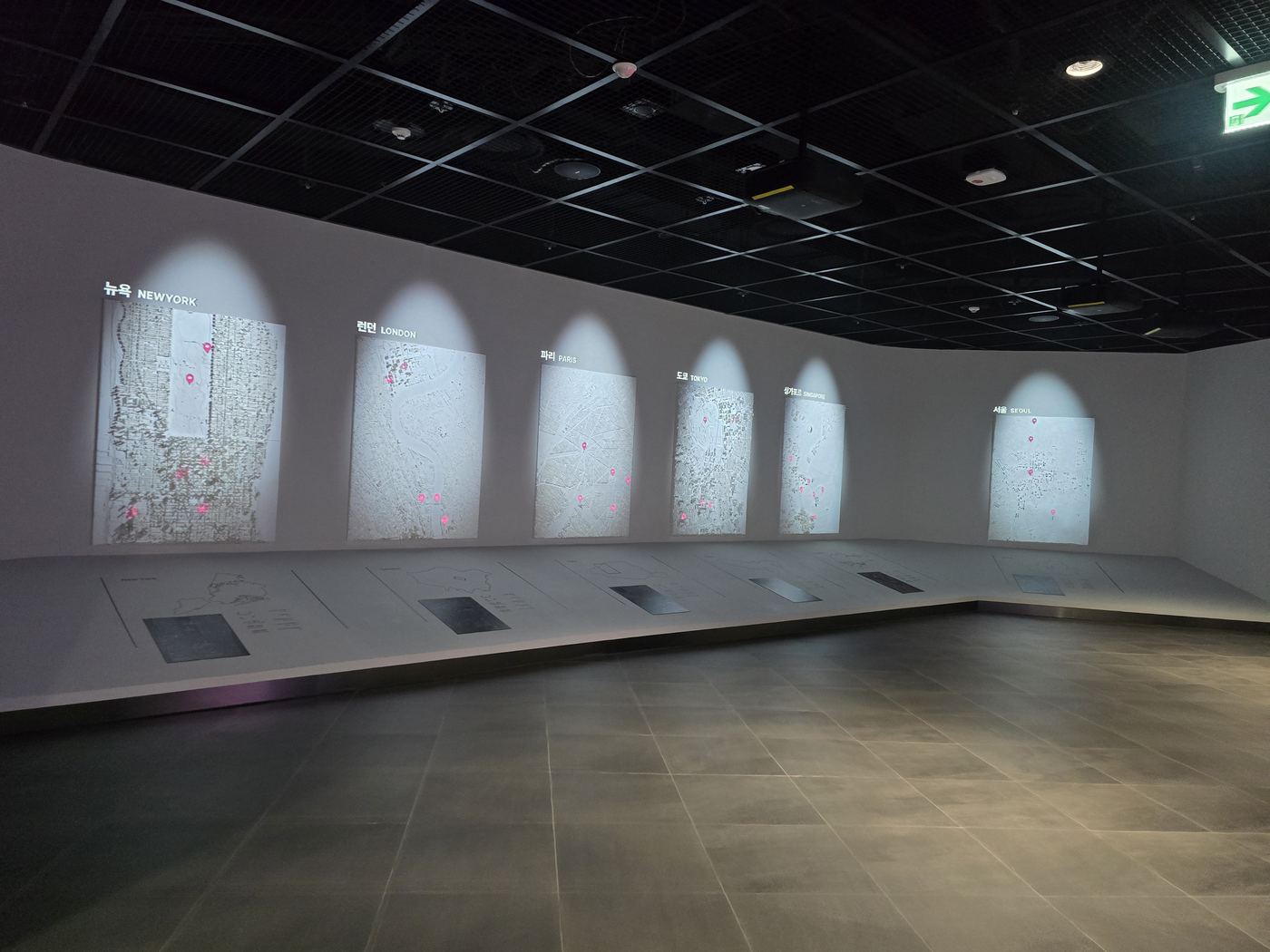 My Friend Seoul Gallery main hall