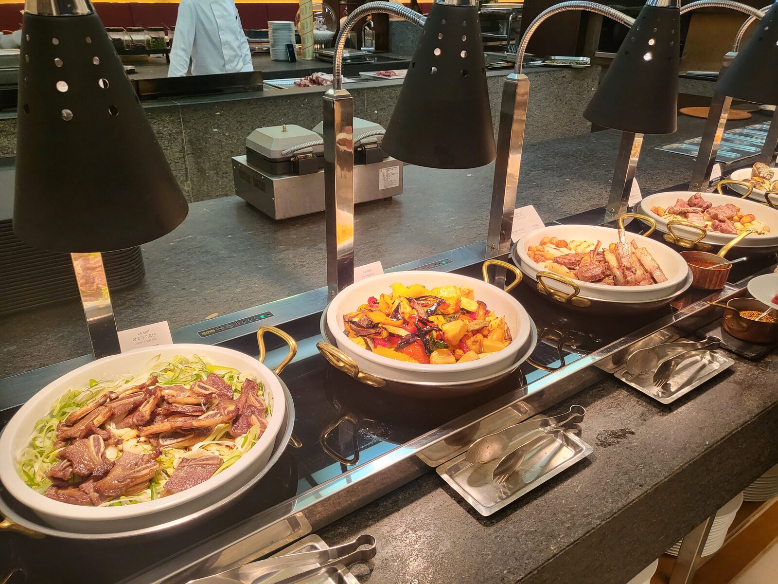 Carving and hot food station at the SEAMARQ Hotel Gangneung buffet