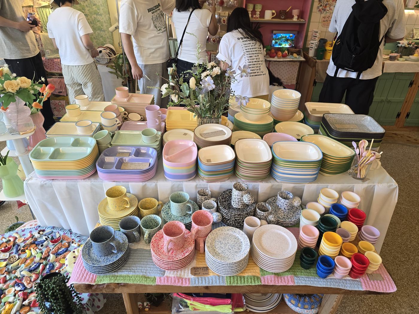 Hodu Japwhajeom colorful tableware