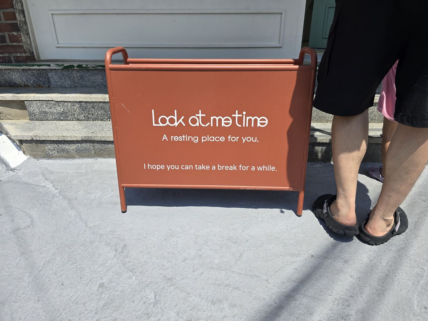 Look at Me Time orange sign
