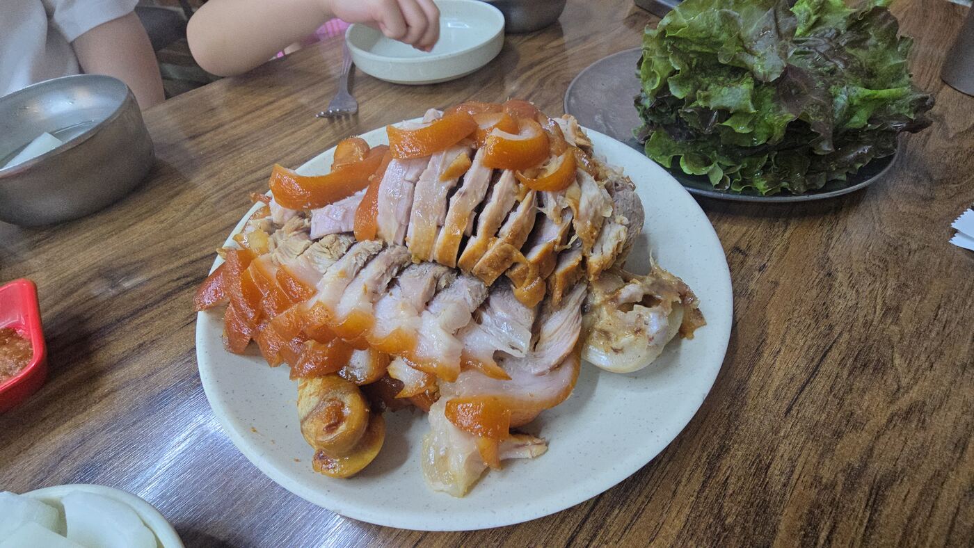 Jangchung-dong jokbal restaurant